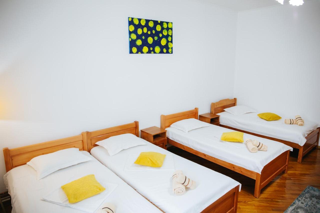 Pensiunea Casa Cristal Târgu Jiu Zewnętrze zdjęcie