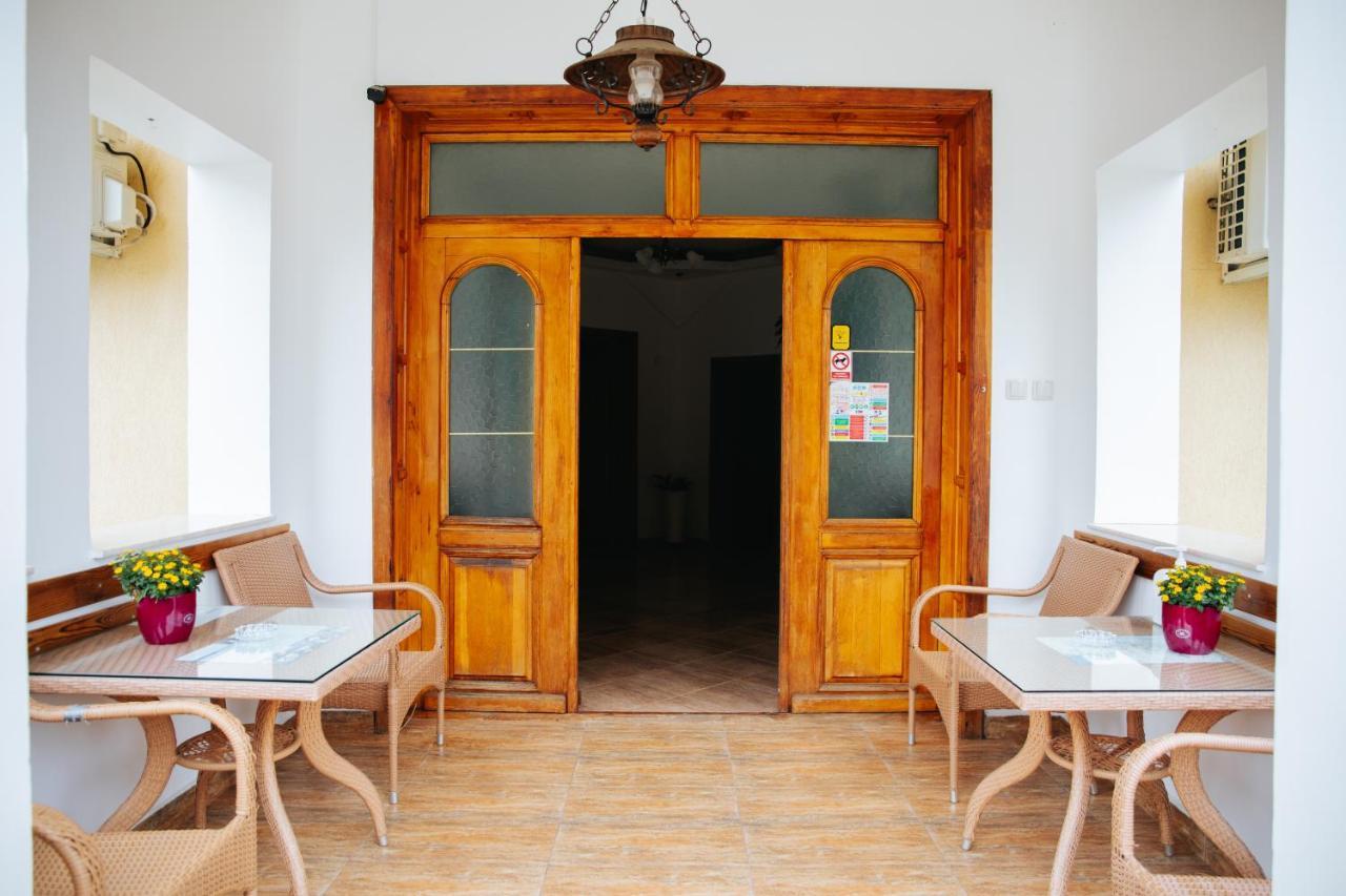 Pensiunea Casa Cristal Târgu Jiu Zewnętrze zdjęcie