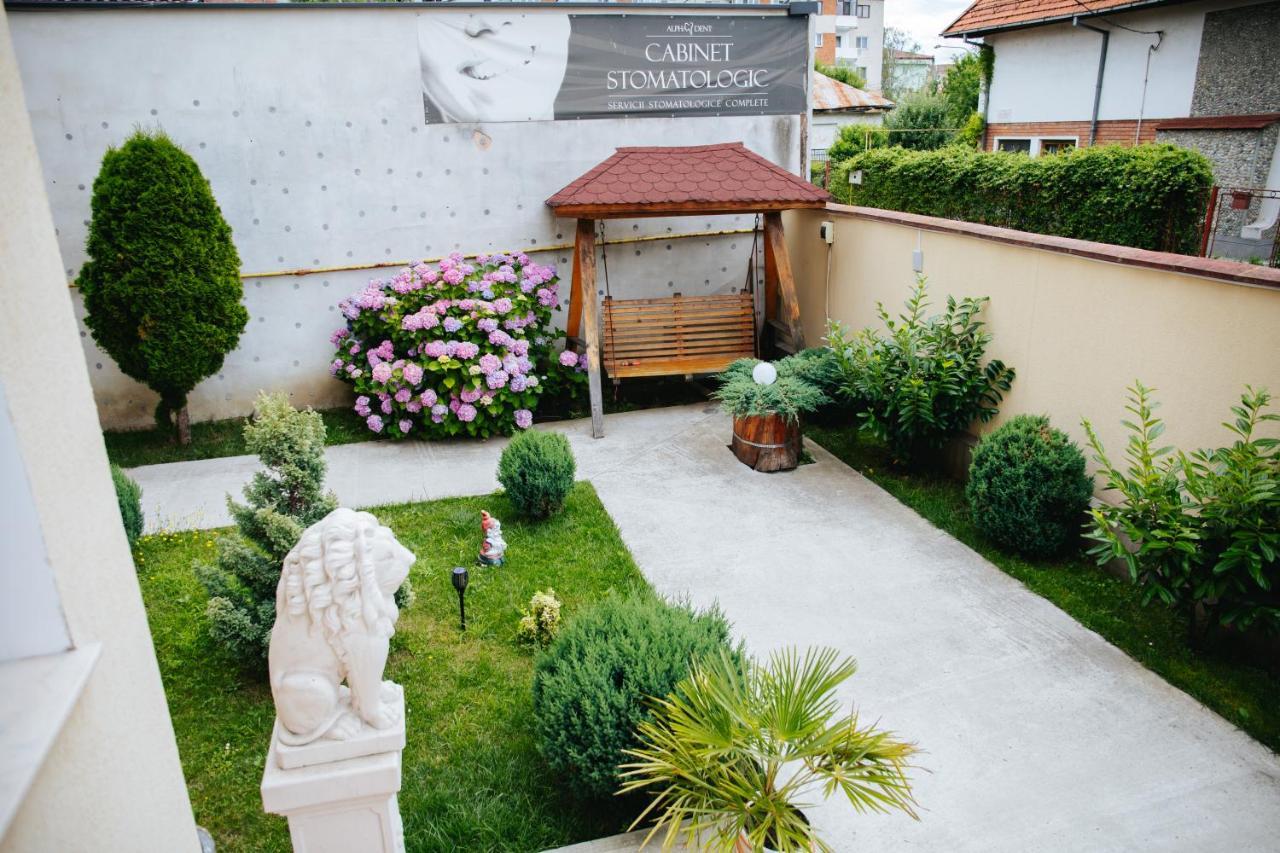 Pensiunea Casa Cristal Târgu Jiu Zewnętrze zdjęcie