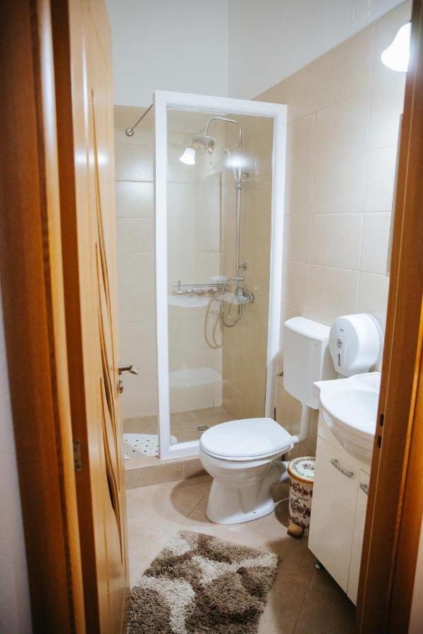 Pensiunea Casa Cristal Târgu Jiu Zewnętrze zdjęcie