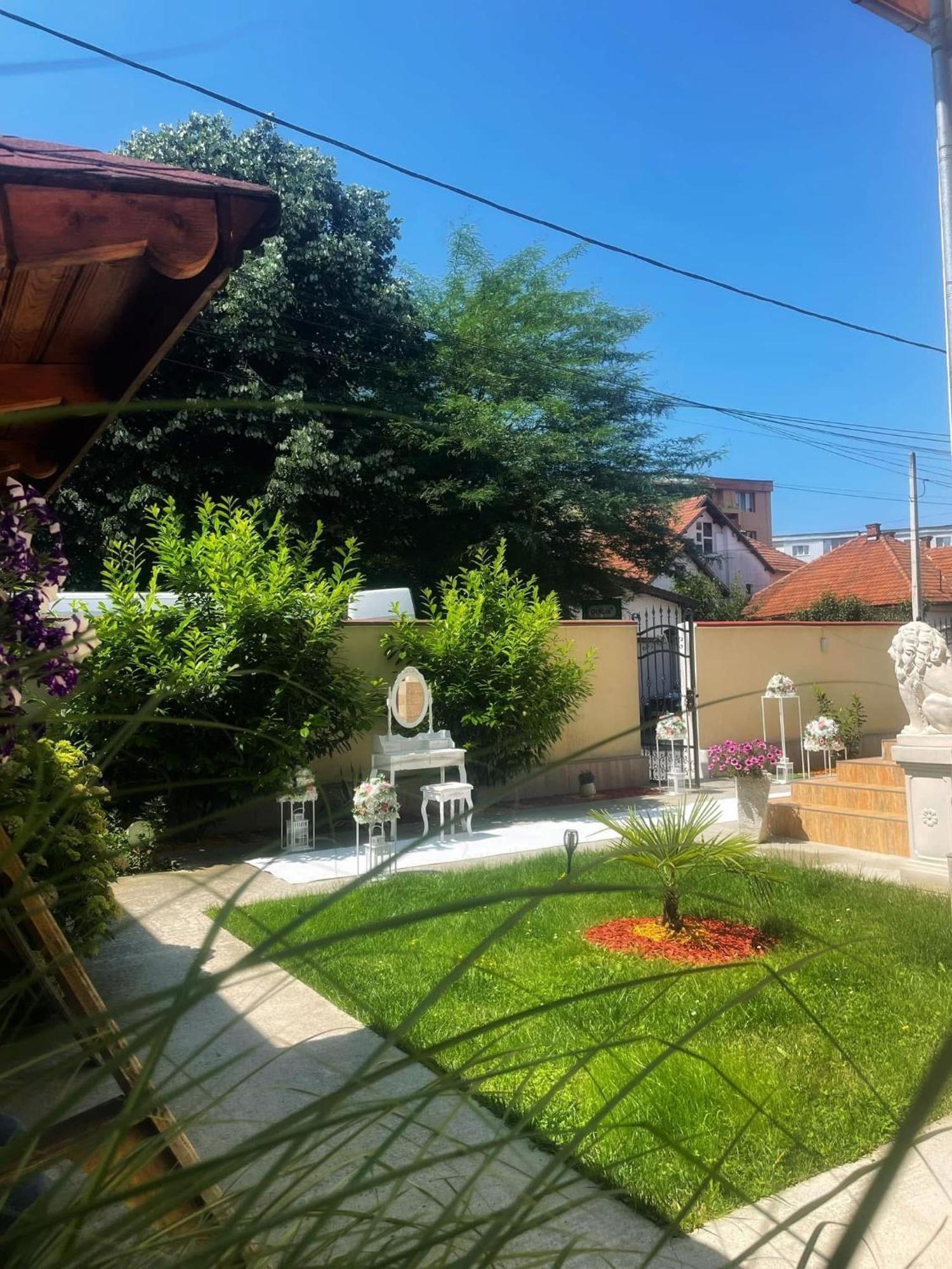Pensiunea Casa Cristal Târgu Jiu Zewnętrze zdjęcie